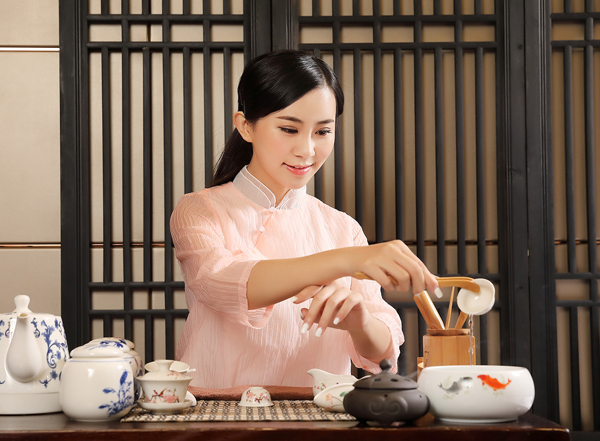 经常去天津靠谱男士会馆，这家私藏已久的店推荐给你